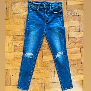 American Eagle Next Level Stretch Skinny Jeans (US size 6)